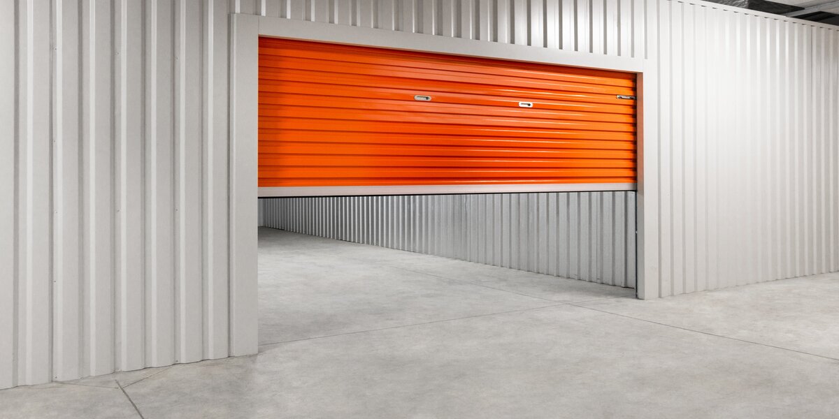 new-garage-door-hire-a-professional-installer-homescute